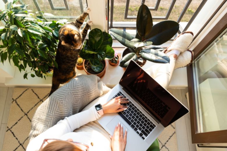 Woman with a laptop