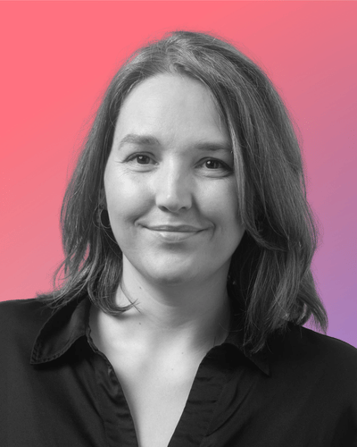 Andreanna Mazereeuw Headshot