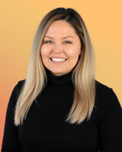 Kelsey Clark Headshot