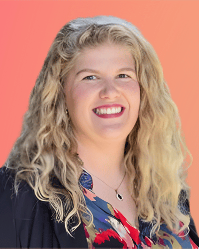 Seanne Bresnahan Headshot