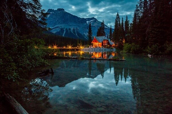 Emerald Lake Lodge exterior