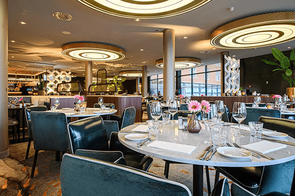 Van der Valk Breda dining room
